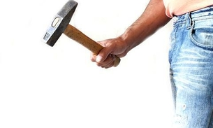 Homem é morto com marretadas na cabeça