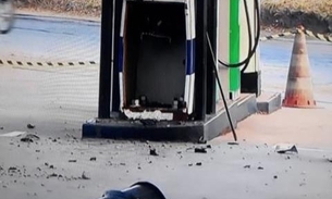 Criminosos explodem cofre e fogem com dinheiro de posto de combustíveis em Manaus