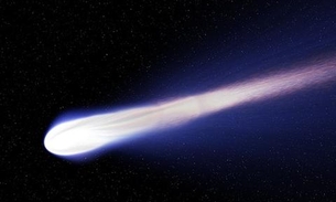 Casal fica noivo durante passagem de cometa Neowise