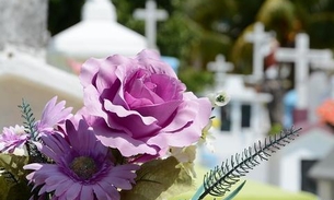 Familiares se revoltam após funerária abrir caixão de vítima da Covid-19 