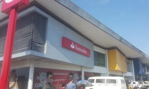 Bando invade agência bancária e faz gerente refém em Manaus 