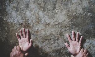 Filho flagra pai estuprando o próprio neto de 3 anos