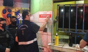 Bares e flutuantes são autuados por aglomeração no fim de semana em Manaus 