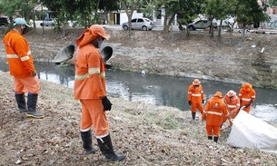 Igarapés e orla do rio Negro têm ações de limpeza em Manaus
