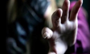 Polícia encontra adolescente trancada na casa de homem que sequestrou ex em Manaus