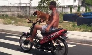 Vídeo: Cachorro é flagrado 'pilotando' moto em Manaus 
