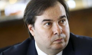Rodrigo Maia reage contra ameaça de Bolsonaro a jornalista