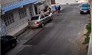 Vídeo: Bandidos armados atacam moradores do bairro Eldorado, em Manaus 