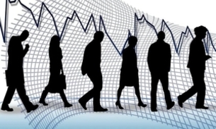 Economistas migram para Uber, advogados  fazem churrascos para sobreviver