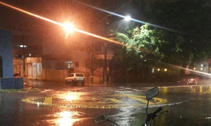 Chuva alaga zonas de Manaus.Centro foi o mais afetado