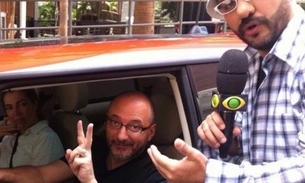 Na geladeira, Britto Jr. volta a provocar Record 