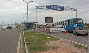 Saída de veículos pela ponte Rio Negro já tem fluxo maior