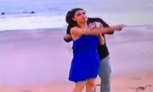 Jornalista perde parte de cima do biquíni ao mergulhar durante reportagem