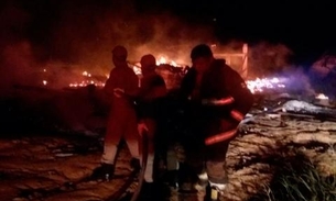 Explosão causa incêndio em estaleiro e embarcações são queimadas