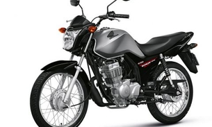 Galeria dos Remédios entrega motocicleta ao ganhador de sorteio 