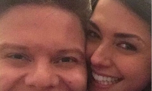 Michel Teló e Thais Fersoza fazem publicidade em anúncio de gravidez e viram piada