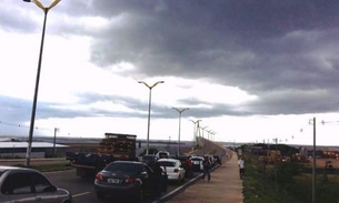 Tempestade em Manaus leva à interdição da ponte Rio Negro