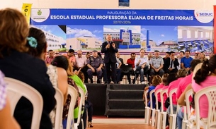 Melo inaugura  nova escola sob gerência da PM em Manaus