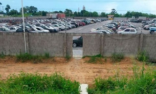 Por buraco no muro, peças e até veículos eram furtados de parqueamento do Detran-AM
