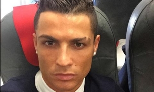 Cristiano Ronaldo ostenta carro de R$ 800 mil nas redes sociais