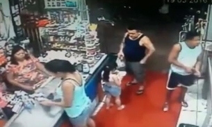 Dupla abusada assalta mercadinho no Petrópolis