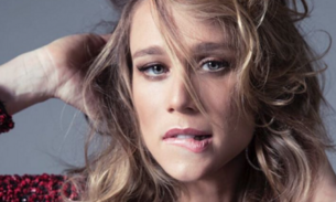  Mariana Ximenes fala sobre cena de sexo com Claudia Ohana