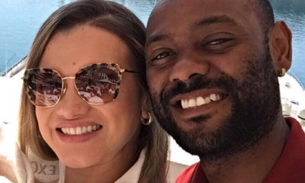  Esposa de Vagner Love choca ao aparecer sarada 1 mês após o parto 