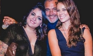 Paolla Oliveira posa com namorado em festa de 30 anos da enteada