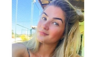 Ex-BBB Aline Gotschalg exibe barriga sequinha 8 dias após dar à luz