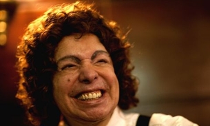 Corpo de Cauby Peixoto é enterrado ao som de 'Conceição' em São Paulo