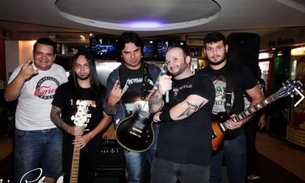 Banda Vintage 30 comanda noite com clássicos do Rock nesta quinta-feira