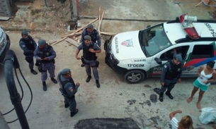 PMs fazem mutirão de visitas comunitárias no Cidade de Deus