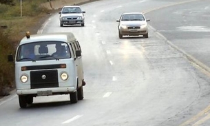 Lei torna obrigatório uso de farol baixo em rodovias durante o dia