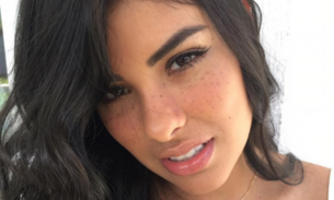   Seguindo Grazi, Munik entra na onda das sardas falsas e ganha elogios