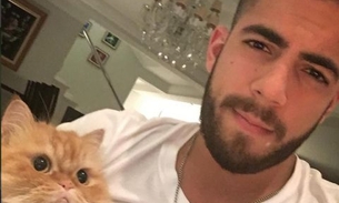 Pipo Marques se explica após foto de pênis ereto vazar na web