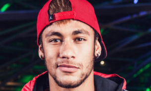   Neymar aluga três jatinhos para levar amigos a sua festa junina 