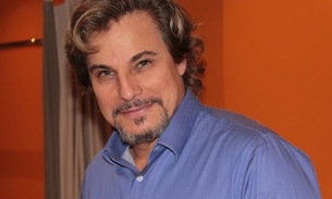 Edson Celulari raspa os cabelos e fala sobre câncer