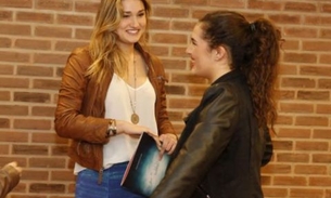 Sasha aparece com Lívian  Aragão dançando em balada