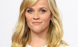   Reese Witherspoon posta foto com a filha que mais parece sua irmã gêmea