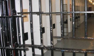 Transexual pode visitar marido preso em condições iguais a outras mulheres