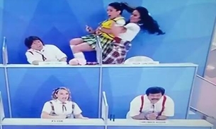 Patrícia Abravanel se vinga e corta cabelo de Hellen Ganzarolli