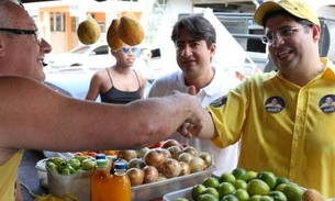  Hissa e Adjuto conversam com moradores e comerciantes no bairro Santo Antonio