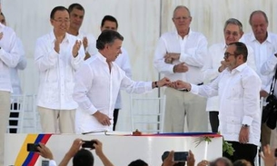 Farc e governo da Colômbia assinam acordo de paz após 52 anos de conflito
