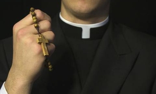 Igreja absolve Padre com HIV que abusou de 30 meninas