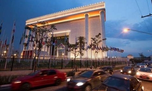 Ao tentar estacionar, mulher atropela e mata fiéis no Templo do Salomão