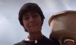 Vendedor de praia recebe proposta de milionário e surpreende com resposta