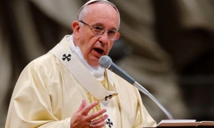 Papa Francisco permite que padres perdoem aborto