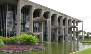 Suspeita de bomba fecha estacionamento na Esplanada dos Ministérios