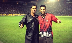 Filho do técnico Caio Júnior não embarcou porque esqueceu o passaporte 