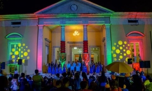 Coral se apresenta com Orquestra de Violões e Banda no encerramento do Natal no Paço